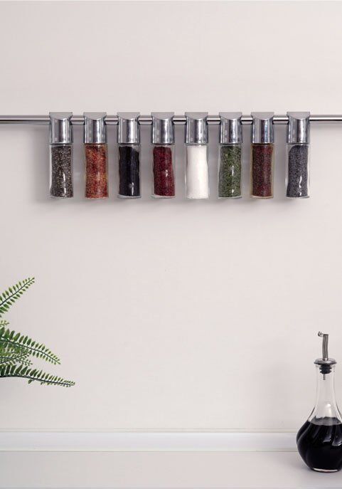 8 Li Şeffaf Baharatlık Seti Krom